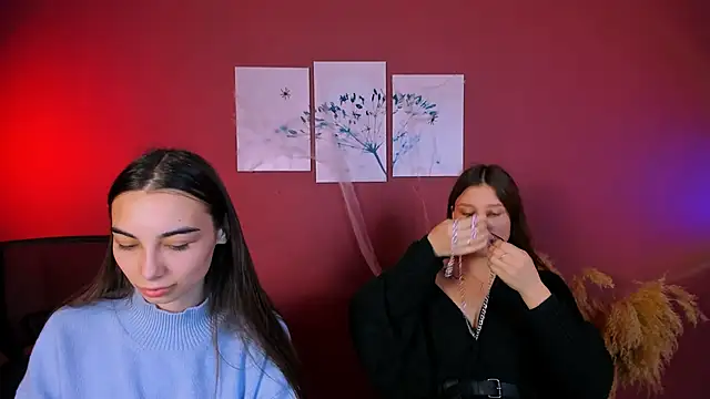 Snapshot of dana_sweet__ chatting on 10-29-25, 12:18 dana sweet online show from 10-29-25, 12:18