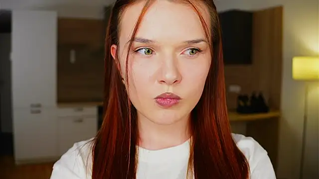 Snapshot of RonnieSchmertz chatting on 10-16-25, 05:14 RonnieSchmertz online show from 10-16-25, 05:14