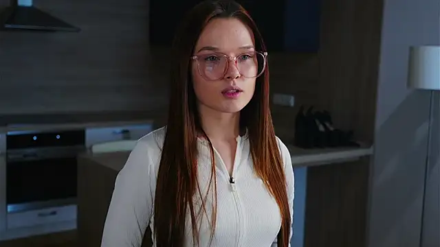 Snapshot of RonnieSchmertz chatting on 10-19-25, 04:07 RonnieSchmertz online show from 10-19-25, 04:07