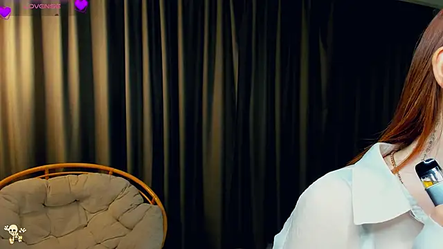 Snapshot of RonnieSchmertz chatting on 11-15-25, 06:59 RonnieSchmertz online show from 11-15-25, 06:59