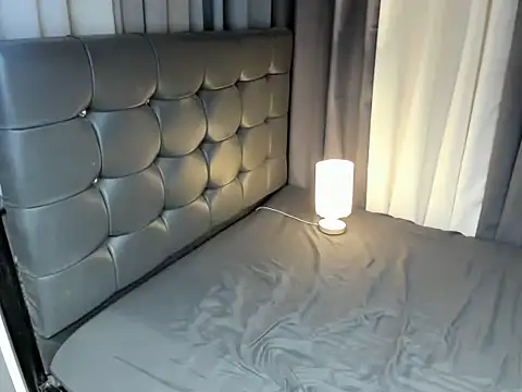 Snapshot of TsUncutAnyah chatting on 11-19-25, 07:41 TsUncutAnyah online show from 11-19-25, 07:41