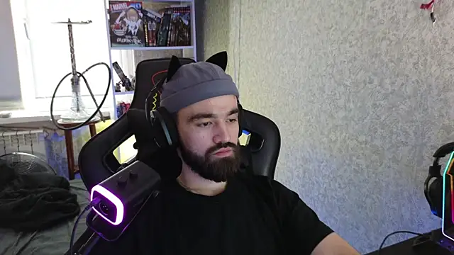 Nik Namee online show from 10-29-25, 08:27