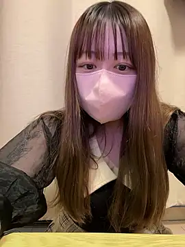 Snapshot of -Erika-00- chatting on 11-01-25, 08:27 -Erika-00- online show from 11-01-25, 08:27