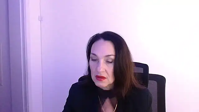 Snapshot of Rosie_Rosee chatting on 11-12-25, 08:04 Rosie Rosee online show from 11-12-25, 08:04