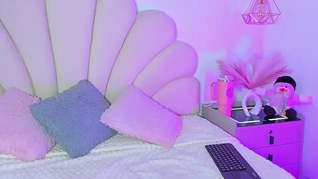 Alyss Sweet online show from 11-10-25, 03:22