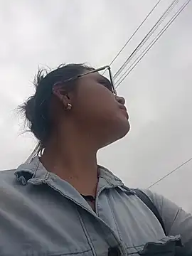 KimiAnal online show from 10-22-25, 12:16