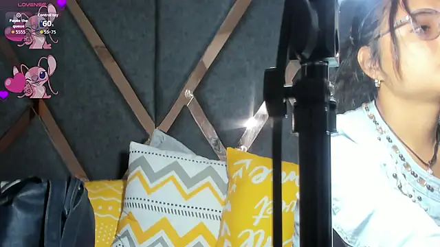 KimiAnal online show from 11-14-25, 01:43