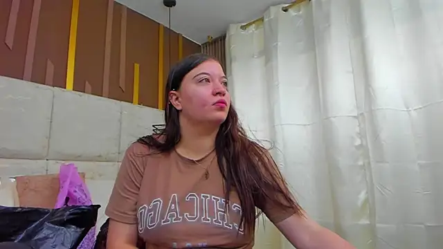 Snapshot of AmbarGills chatting on 03-15-26, 01:06 AmbarGills online show from 03-15-26, 01:06