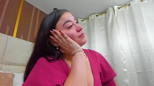 Snapshot of AmbarGills chatting on 03-30-26, 01:12 AmbarGills online show from 03-30-26, 01:12