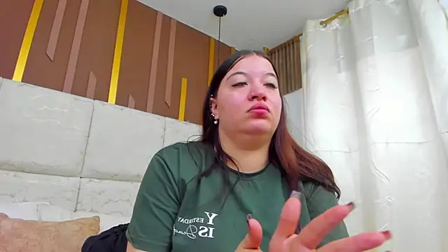 Snapshot of AmbarGills chatting on 03-31-26, 01:11 AmbarGills online show from 03-31-26, 01:11