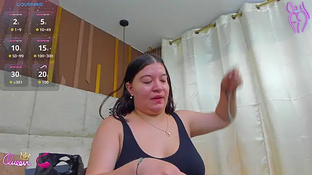 Snapshot of AmbarGills chatting on 04-06-26, 01:01 AmbarGills online show from 04-06-26, 01:01