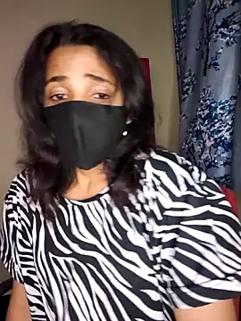 Snapshot of Royal_Shona chatting on 10-16-25, 06:20 Royal Shona online show from 10-16-25, 06:20