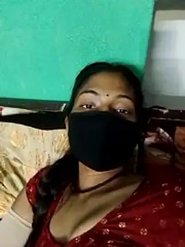 Snapshot of nainshilodhi28 chatting on 11-12-25, 07:46 nainshilodhi28 online show from 11-12-25, 07:46