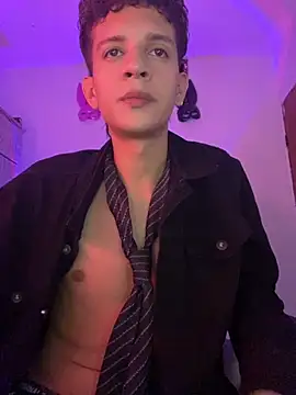 tylernova online show from 10-24-25, 03:25