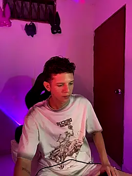 tylernova online show from 10-27-25, 04:05