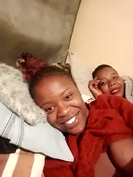 Black-Goddess18 online show from 11-10-25, 09:52