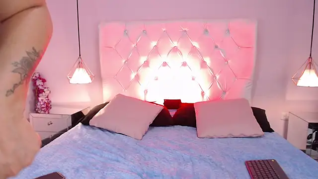 Bubbiecherry online show from 10-22-25, 07:46