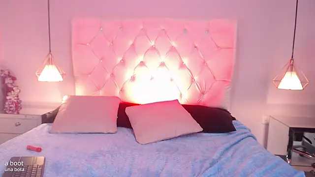 Bubbiecherry online show from 10-24-25, 08:16