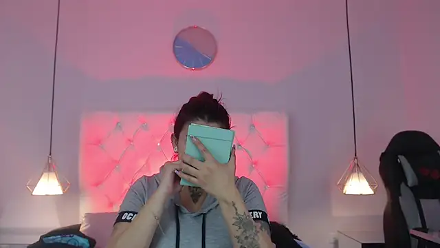 Bubbiecherry online show from 11-06-25, 07:37