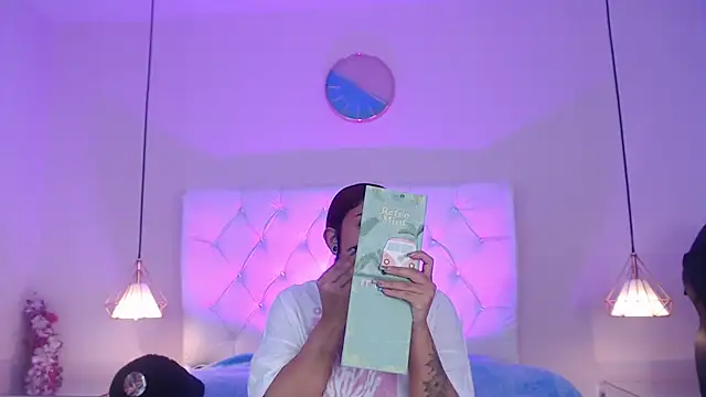 Bubbiecherry online show from 11-24-25, 07:57