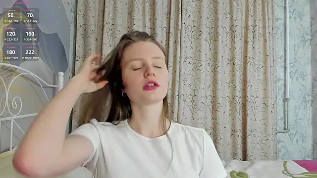 Snapshot of SunRinglein chatting on 03-04-26, 06:25 SunRinglein online show from 03-04-26, 06:25