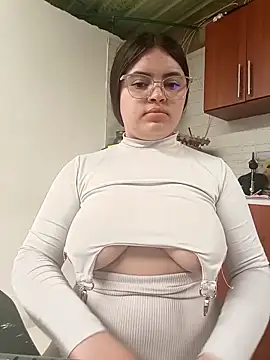 Snapshot of sofia_athome chatting on 11-22-25, 06:29 sofia athome online show from 11-22-25, 06:29