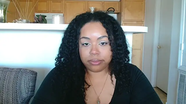 Snapshot of KalaniRose chatting on 10-18-25, 12:24 KalaniRose online show from 10-18-25, 12:24