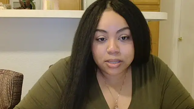 Snapshot of KalaniRose chatting on 10-22-25, 01:39 KalaniRose online show from 10-22-25, 01:39