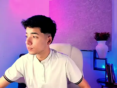 Snapshot of jacob_rick chatting on 11-11-25, 07:14 jacob rick online show from 11-11-25, 07:14