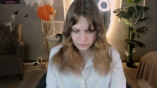 Ame Chan online show from 10-27-25, 02:10