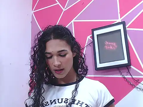 Tifany Adams online show from 10-13-25, 08:09