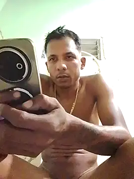 Snapshot of blackhot30 chatting on 10-21-25, 07:47 blackhot30 online show from 10-21-25, 07:47