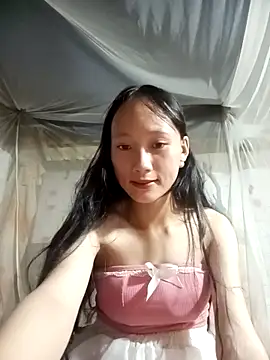 Snapshot of minachao- chatting on 10-09-25, 08:23 minachao- online show from 10-09-25, 08:23