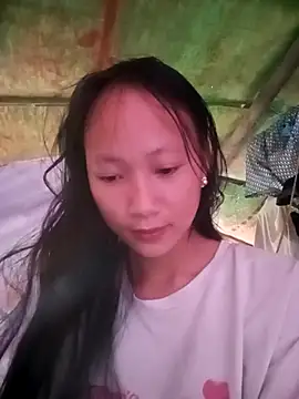 Snapshot of minachao- chatting on 11-18-25, 02:06 minachao- online show from 11-18-25, 02:06