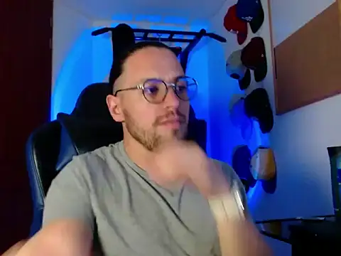 kurt xx online show from 11-18-25, 01:33