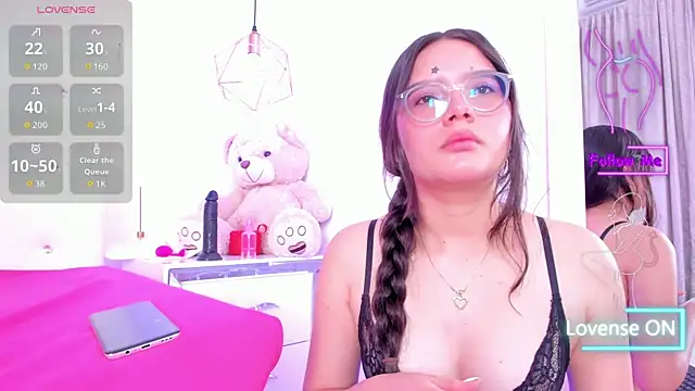 Snapshot of Nara_Pink chatting on 10-15-25, 08:09 Nara Pink online show from 10-15-25, 08:09