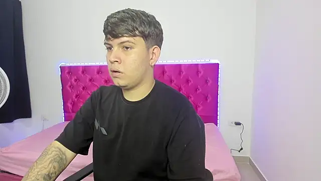 bryan master77 online show from 10-12-25, 02:32