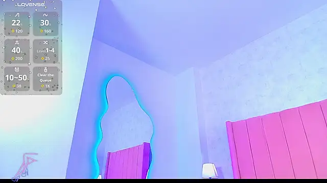 Snapshot of alexandralopez- chatting on 10-24-25, 03:47 alexandralopez- online show from 10-24-25, 03:47