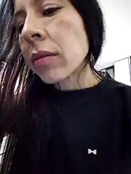 Snapshot of you_yuyuu chatting on 11-02-25, 04:26 you yuyuu online show from 11-02-25, 04:26