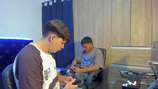 isaac master77 online show from 11-07-25, 03:39