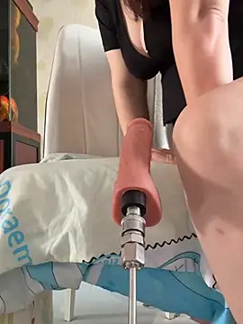 weiww1995 online show from 03-10-26, 02:05