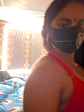 Snapshot of Sweet-Maddlina chatting on 10-19-25, 02:56 Sweet-Maddlina online show from 10-19-25, 02:56