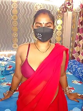 Snapshot of Sweet-Maddlina chatting on 10-29-25, 03:20 Sweet-Maddlina online show from 10-29-25, 03:20