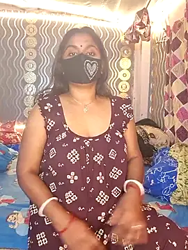 Snapshot of Sweet-Maddlina chatting on 11-23-25, 03:17 Sweet-Maddlina online show from 11-23-25, 03:17