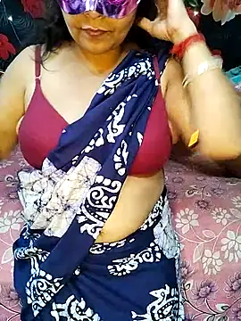 Snapshot of modhu82 chatting on 11-22-25, 06:40 modhu82 online show from 11-22-25, 06:40