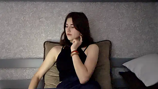 AliceNova online show from 11-21-25, 05:06