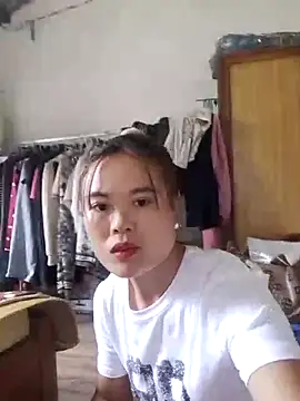 Snapshot of Leha_xx chatting on 10-11-25, 03:06 Leha xx online show from 10-11-25, 03:06