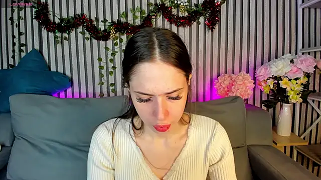 Lana Stones online show from 01-13-26, 12:27