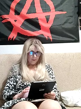 Amelialove42 online show from 01-07-26, 06:32