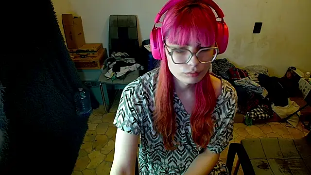 Snapshot of Lizochka1337 chatting on 12-19-25, 12:39 Lizochka1337 online show from 12-19-25, 12:39